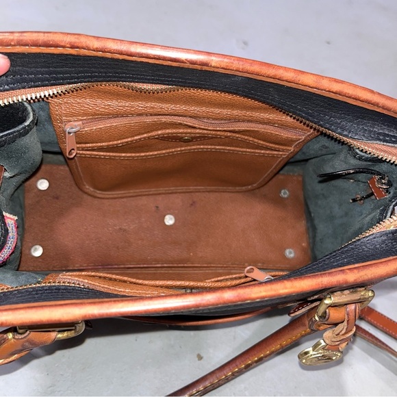 Vintage Dooney & Bourke Black Leather Crossbody Satchel Bag - Picture 8 of 12